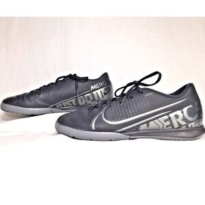 Nike Size 8 Vapor 13 Club IC Men's Black Running Shoes Sneakers Silver AT7993